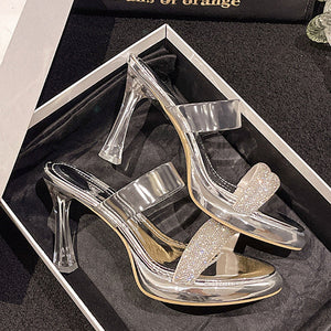 Chaussons talons hauts transparents strass