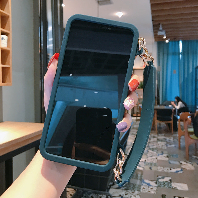 Etui pour téléphone portable avec chaîne en silicone souple