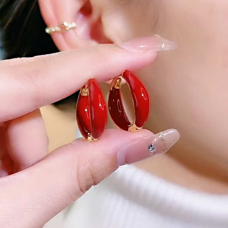 Boucles d'oreilles élégantes et à la mode