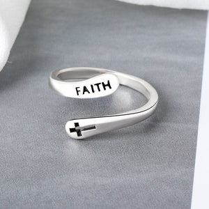 Bague de foi avec découpe de croix