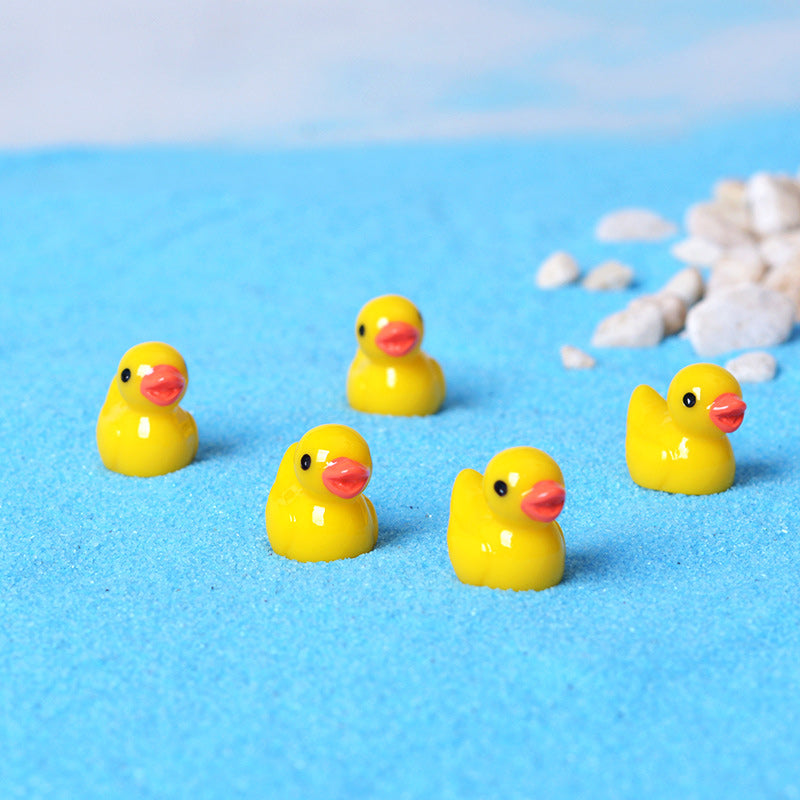 Petits canards en résine