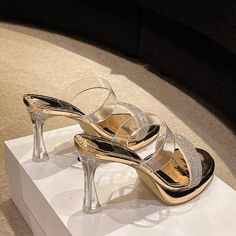 Chaussons talons hauts transparents strass