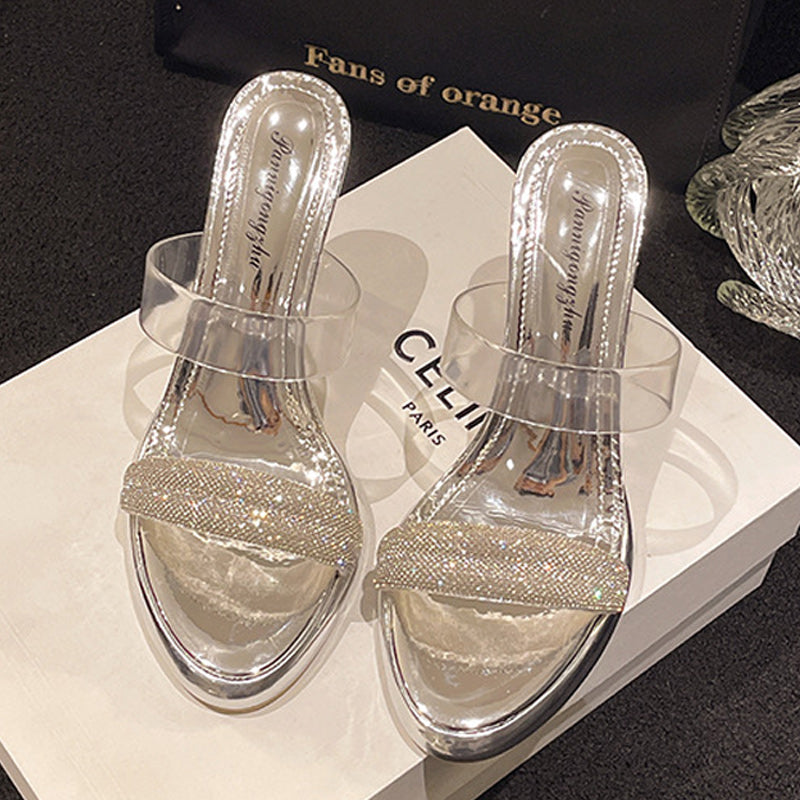 Chaussons talons hauts transparents strass